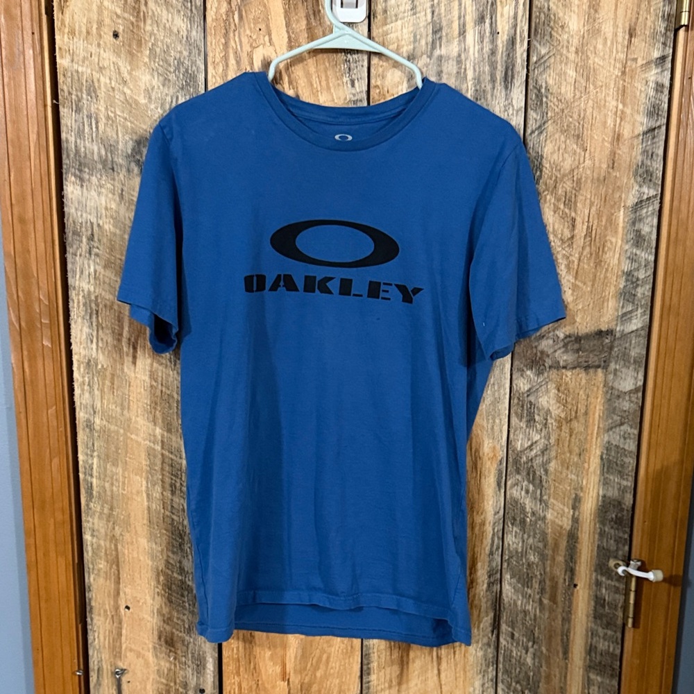 Oakley T